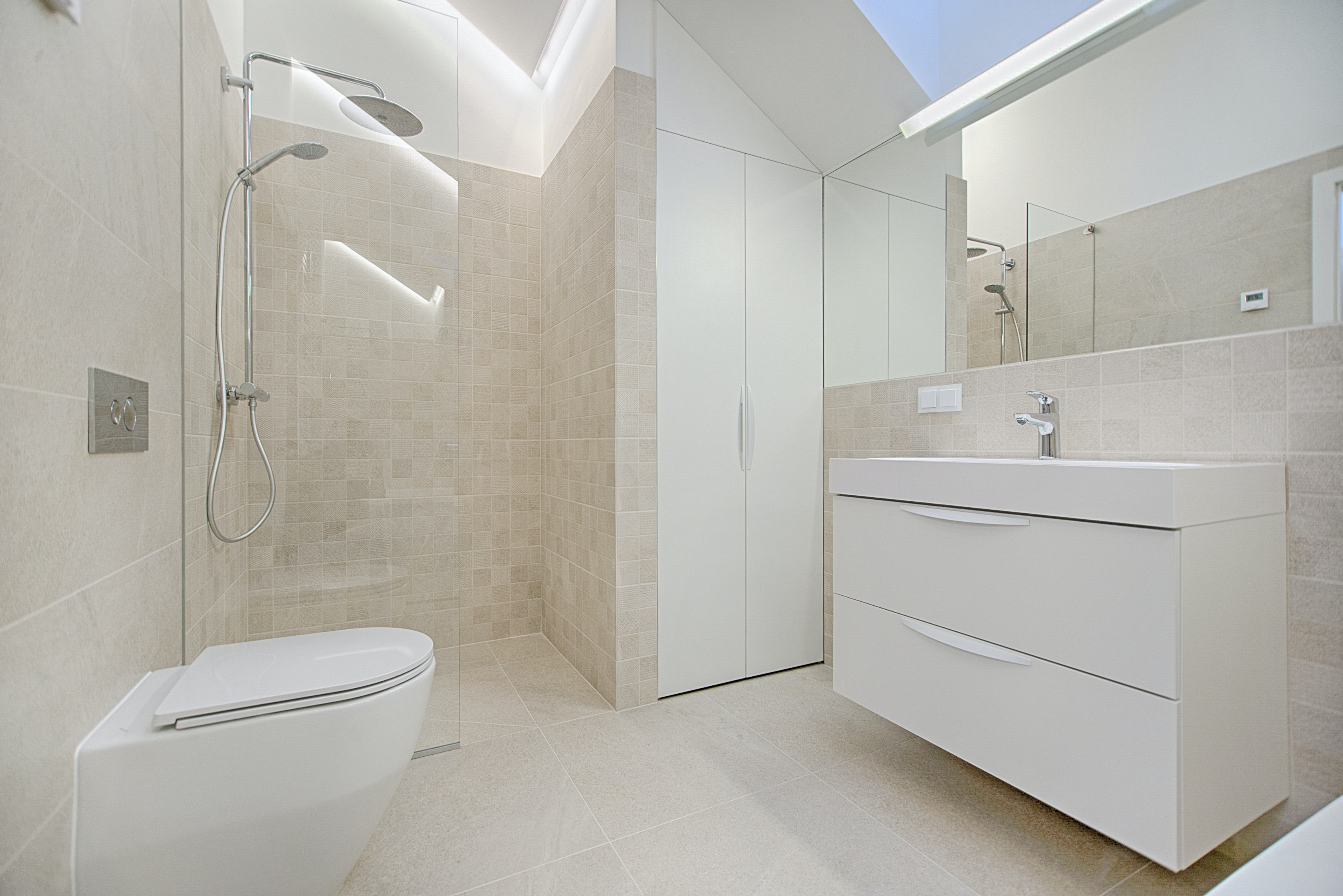 Quelques bricolages pour plus d’espace dans votre salle de bain